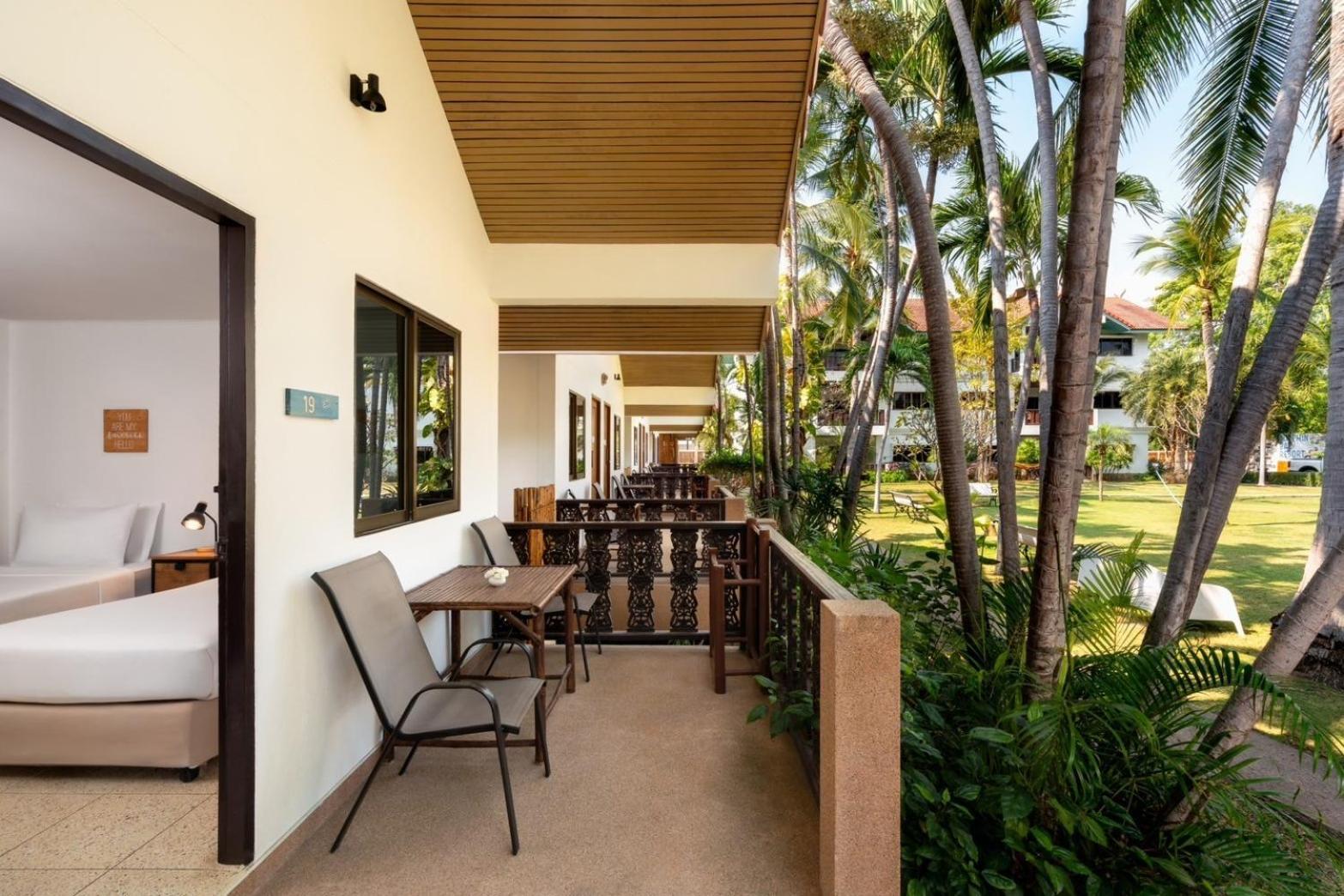 Dolphin Bay Beach Resort Sam Roi Yot Exterior foto